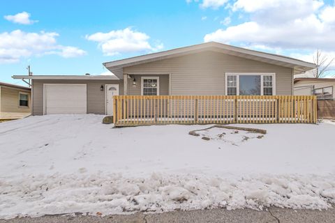 Property photo of 372 Raven Court, Valparaiso, IN 46385