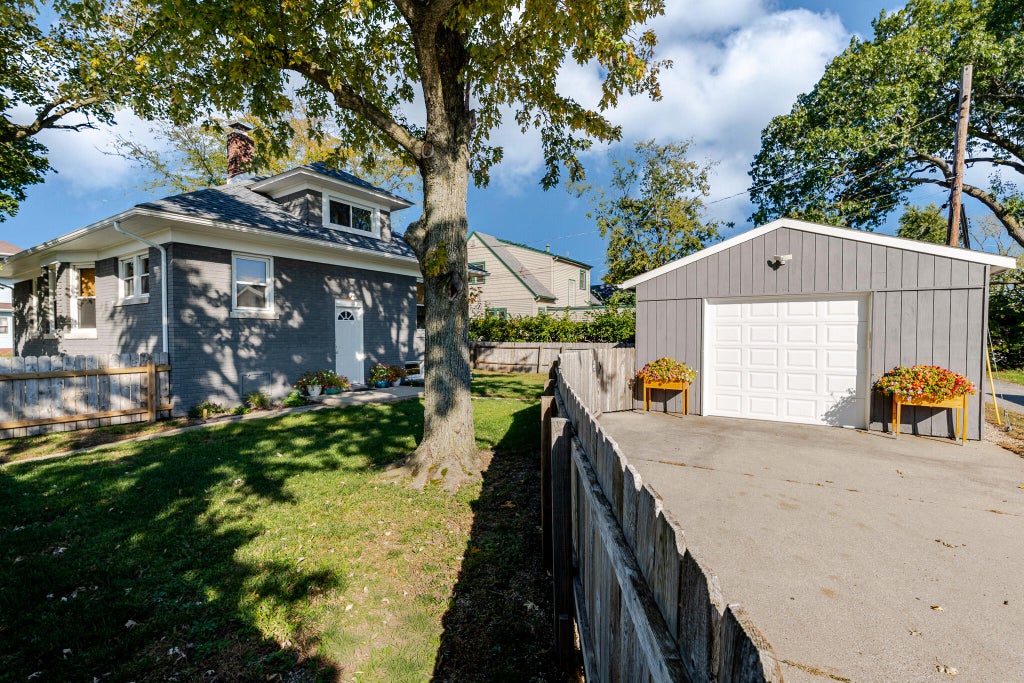 Photo of 201 Thurman Avenue, Michigan City, IN 46360 (MLS # 847048)