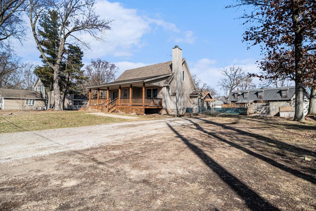 Photo of 11146 E Pottawatomie Trail S, Walkerton, IN 46574 (MLS # 834483)