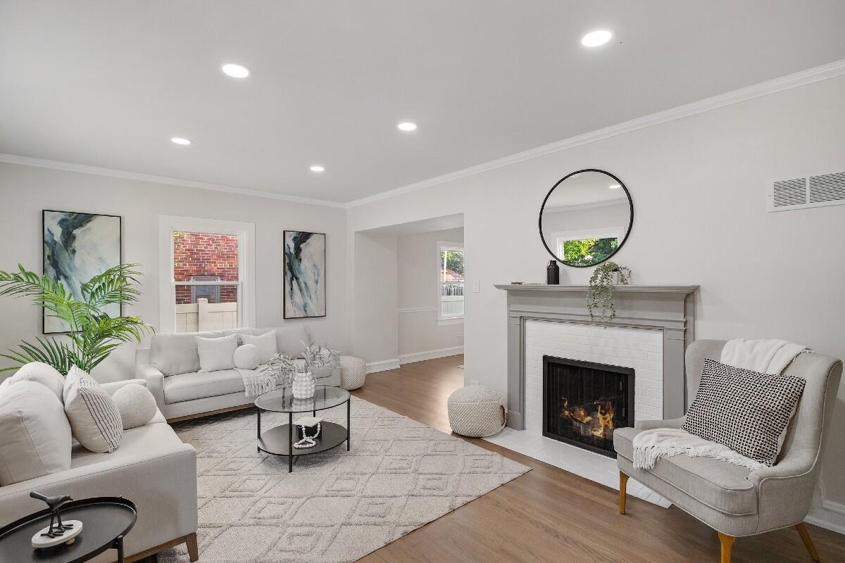 247 Fairbanks Place