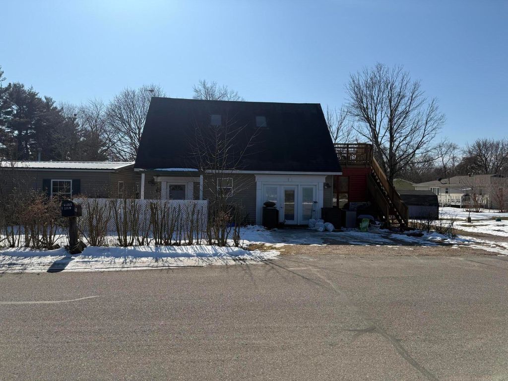 Photo of 6535 S 375 W, North Judson, IN 46366 (MLS # 834024)