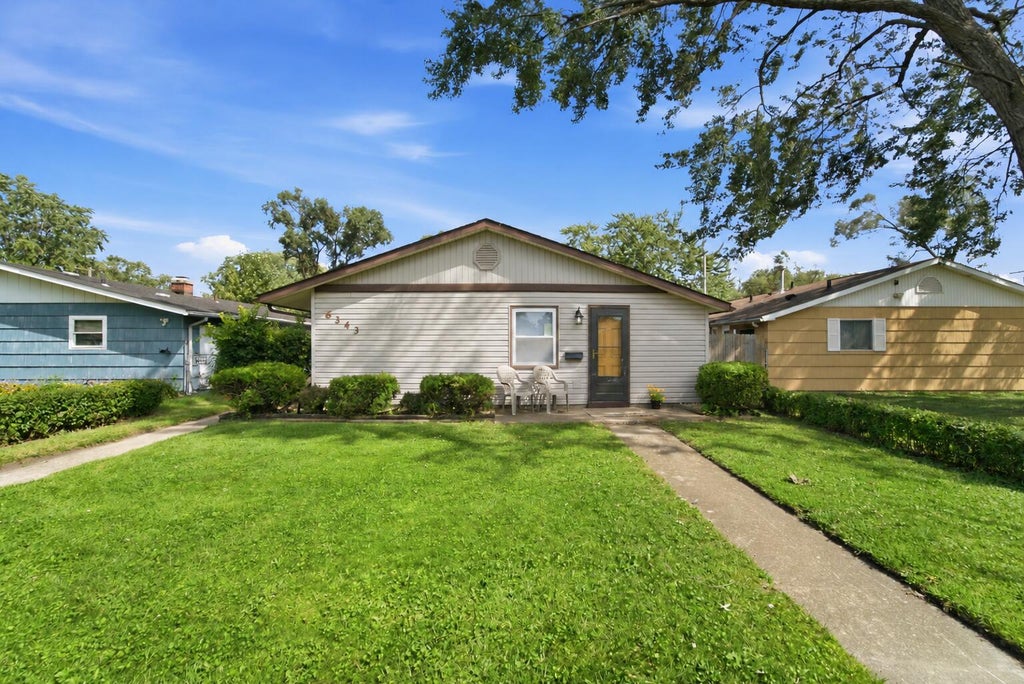 Photo of 6343 Ohio Avenue, Hammond, IN 46323 (MLS # 844946)