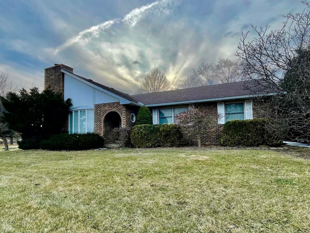 Photo of 1020 N 250 E, Chesterton, IN 46304 (MLS # 834769)