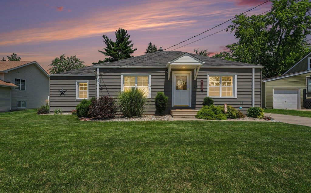 Photo of 211 Berens Street, Dyer, IN 46311 (MLS # 842008)