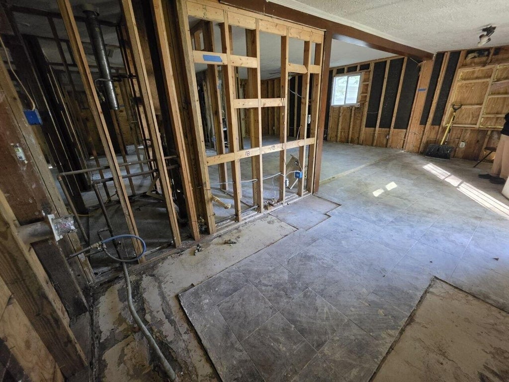 Photo of 1548 Haynes Avenue, Indianapolis, IN 46240 (MLS # 846796)