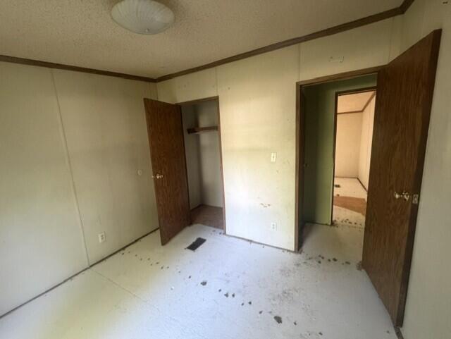 Photo of 6881 NE Suburban Drive, Michigan City, IN 46360 (MLS # 842736)