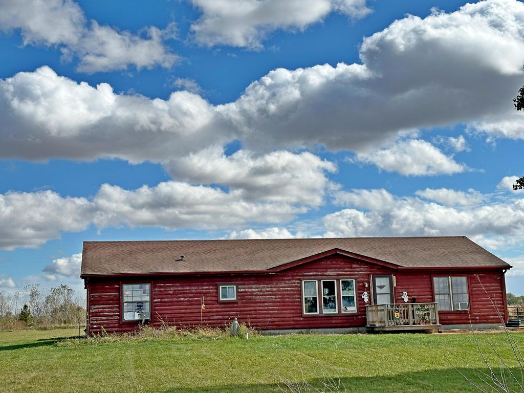 Photo of 15411 Montgomery Street, Hebron, IN 46341 (MLS # 829765)