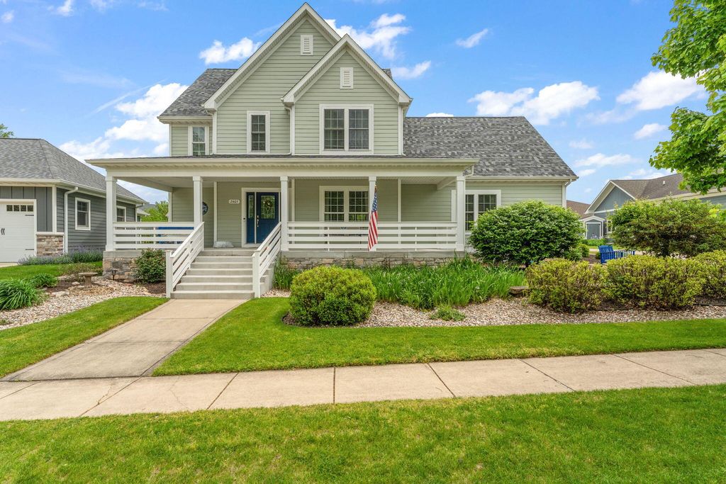 Photo of 2405 Dickinson Road, Chesterton, IN 46304 (MLS # 839210)