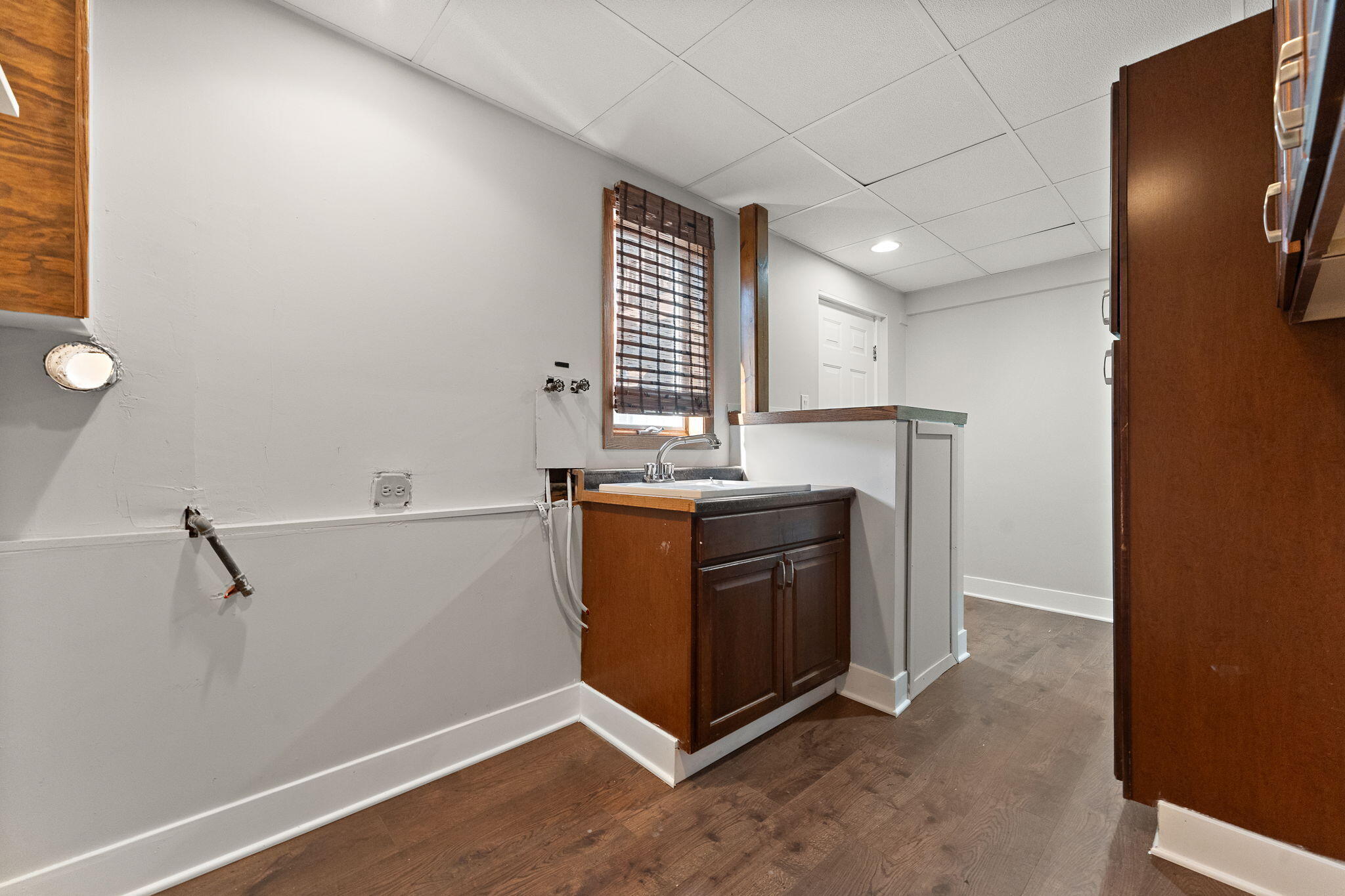 Dyer, Indiana 46311, United States, 4 Bedrooms Bedrooms, ,3 BathroomsBathrooms,Residential,Active,231316