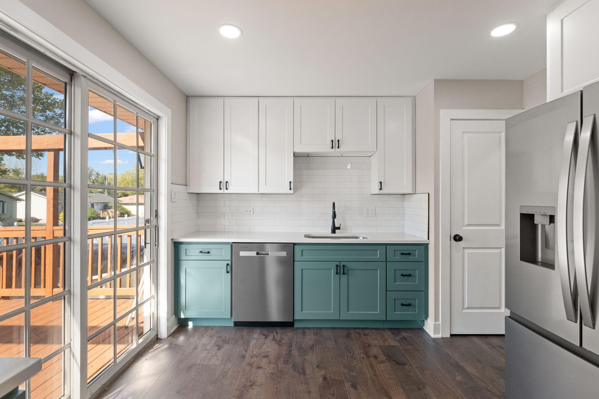 Dyer, Indiana 46311, United States, 4 Bedrooms Bedrooms, ,3 BathroomsBathrooms,Residential,Active,231316