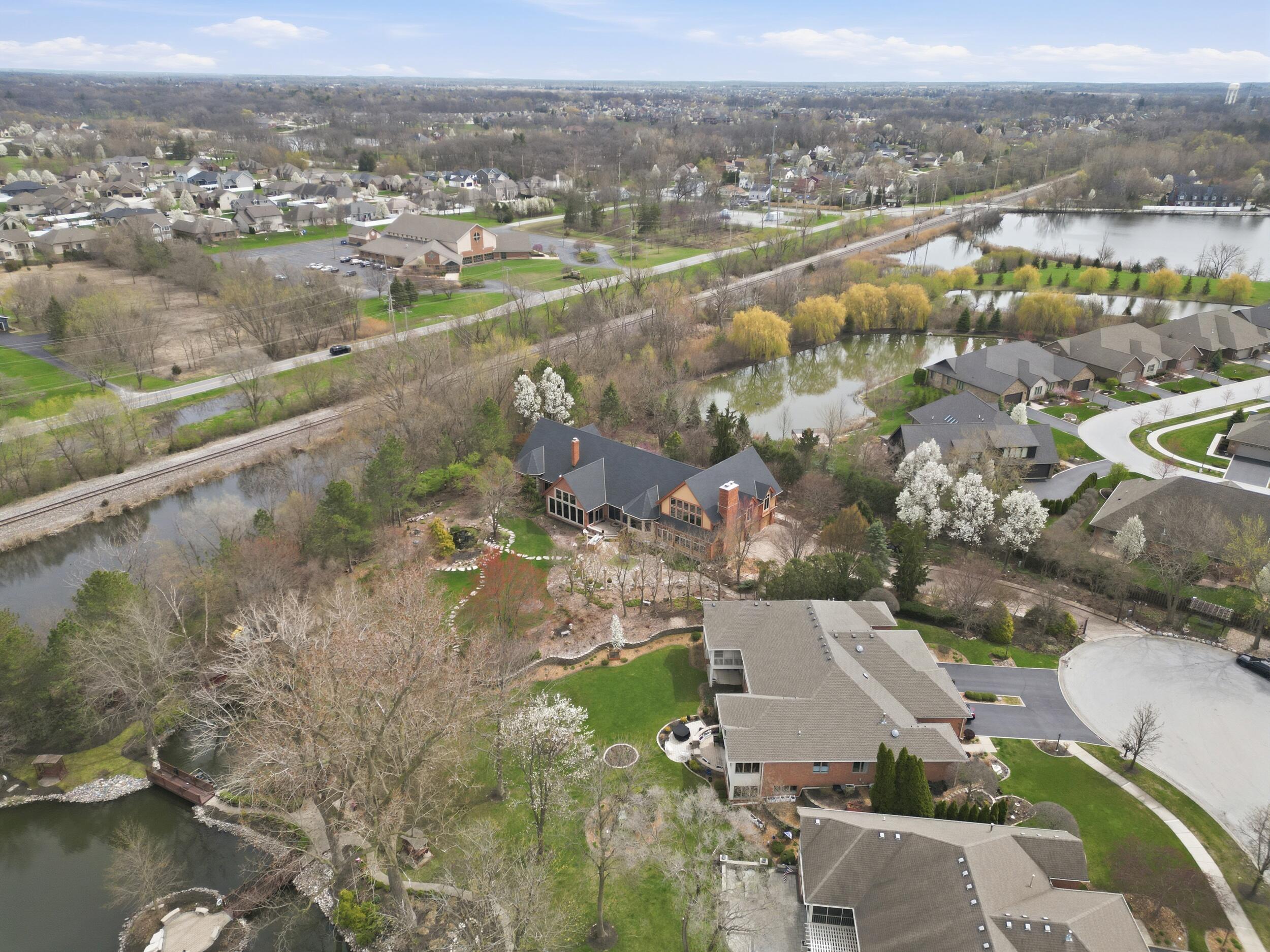 8315 Meadow Lane