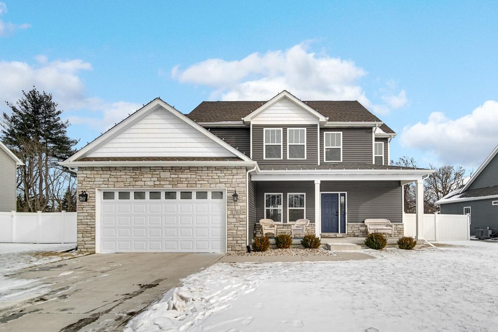 Photo of 1761 Gurney Street, Hobart, IN 46342 (MLS # 833081)