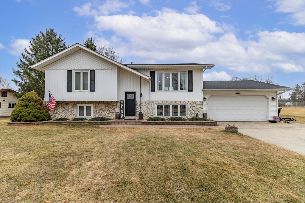 Photo of 5309 W 153rd Place, Lowell, IN 46356 (MLS # 834880)