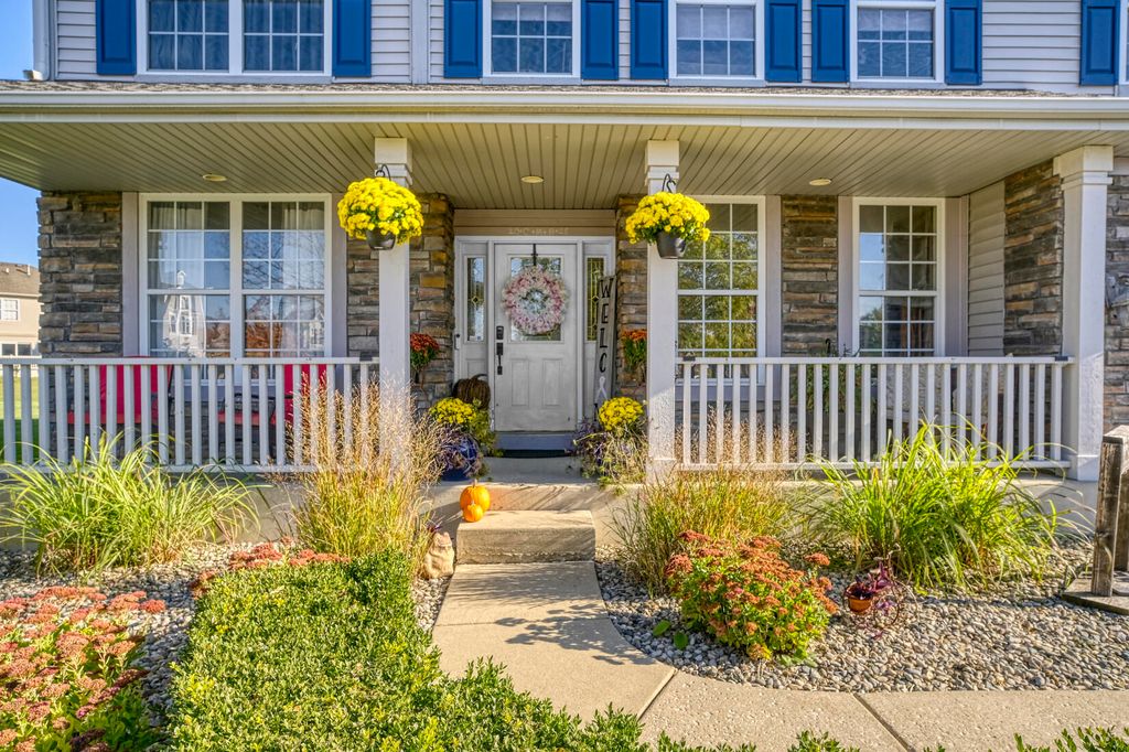 Photo of 9511 Bryan Place, Crown Point, IN 46307 (MLS # 836737)