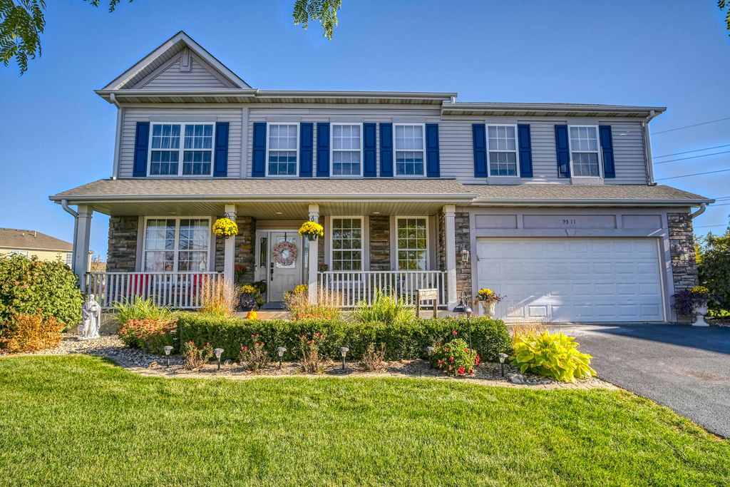 Photo of 9511 Bryan Place, Crown Point, IN 46307 (MLS # 836737)