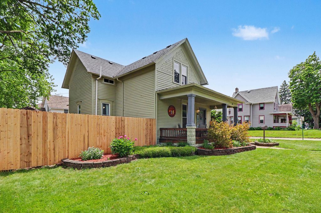 Photo of 215 G Street, La Porte, IN 46350 (MLS # 839347)