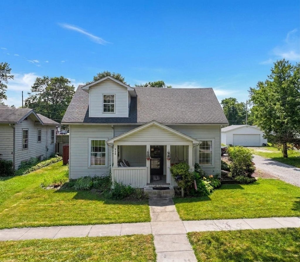 Photo of 500 S Market Street, Winamac, IN 46996 (MLS # 841739)