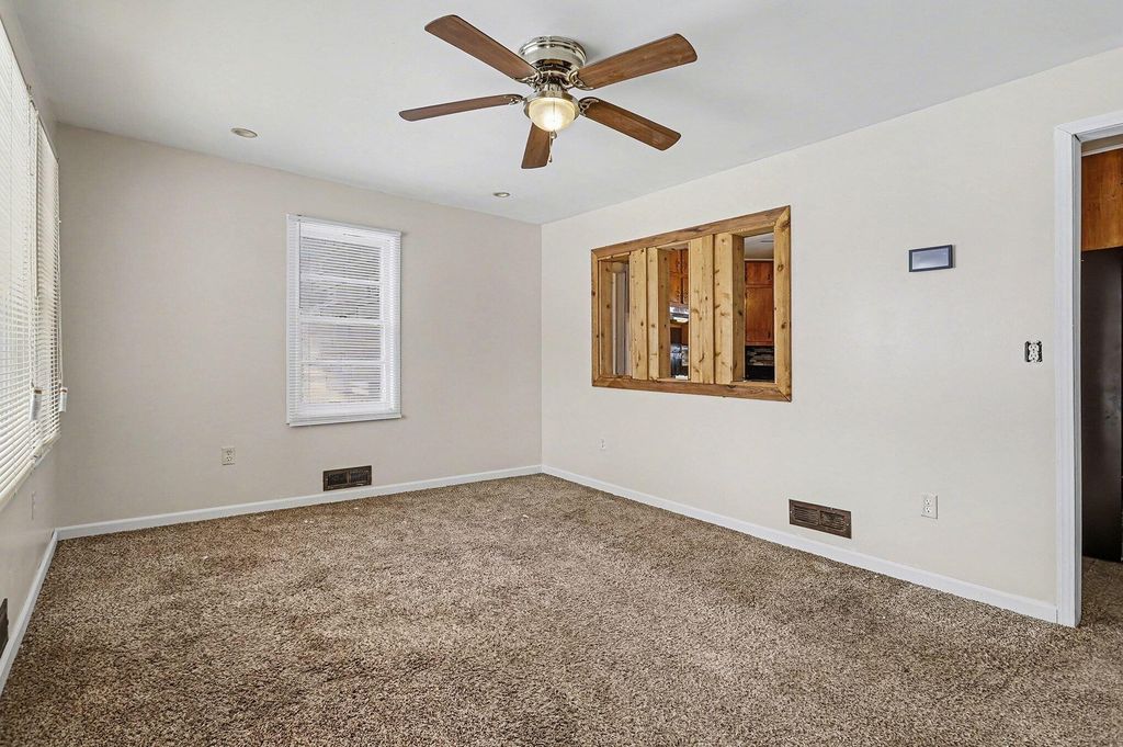 Photo of 606 Hoyt Street, Michigan City, IN 46360 (MLS # 833752)