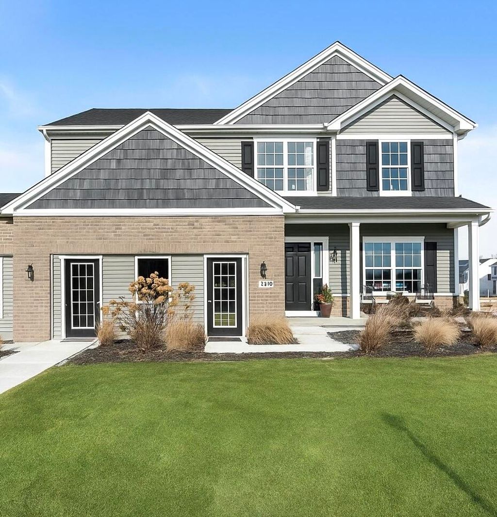 Photo of 25 Levanno Drive, Crown Point, IN 46307 (MLS # 831266)