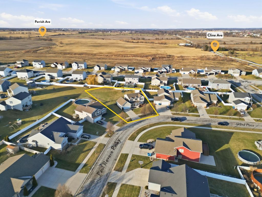 Photo of 17112 Paul Revere Pkwy, Lowell, IN 46356 (MLS # 832900)