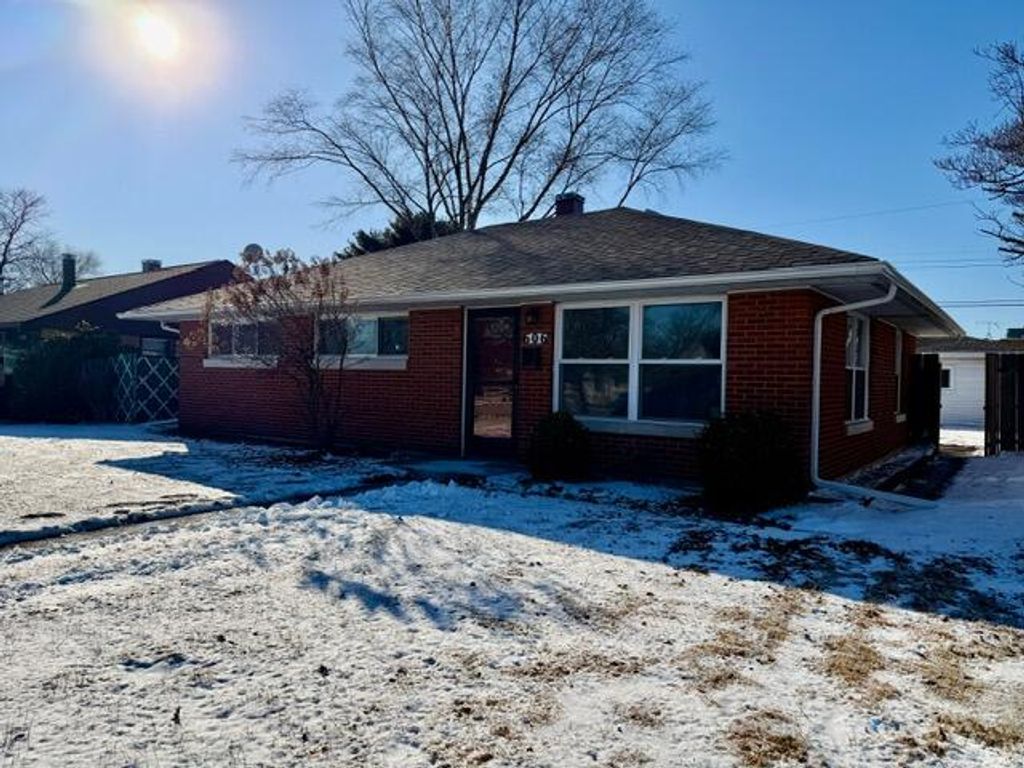 Photo of 606 N Lindberg Street, Griffith, IN 46319 (MLS # 833588)