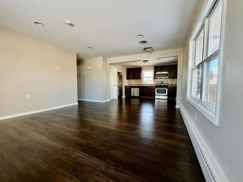 Photo of 606 N Lindberg Street, Griffith, IN 46319 (MLS # 833588)