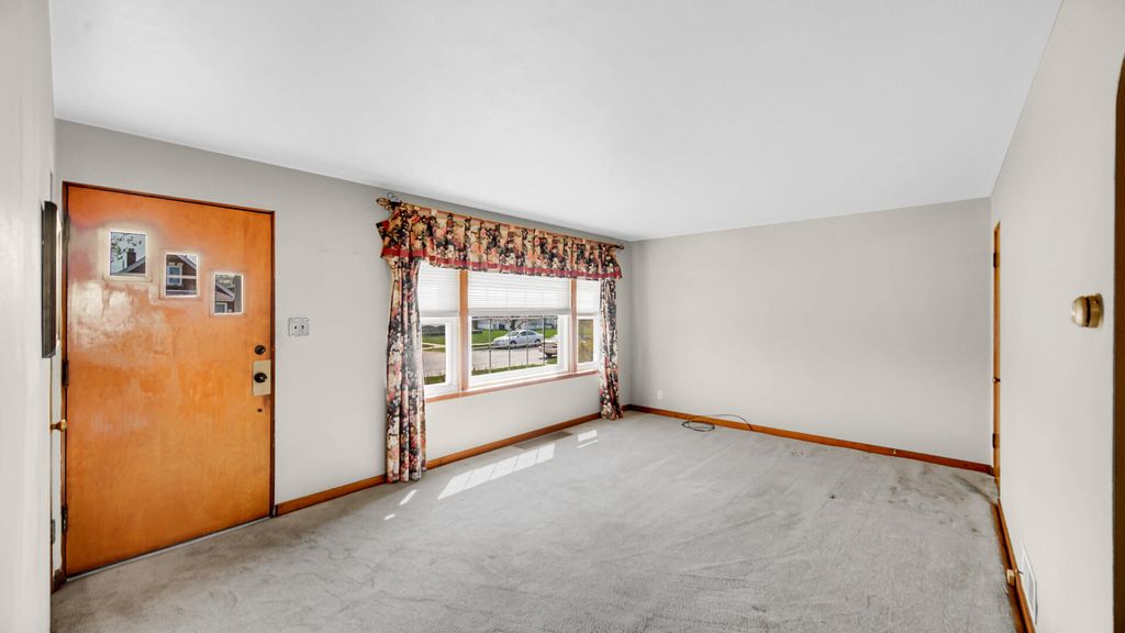 Photo of 4012 Towle Avenue, Hammond, IN 46327 (MLS # 837402)