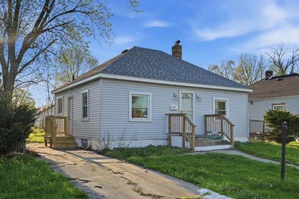 Photo of 560 Ralston Street, Gary, IN 46406 (MLS # 837442)