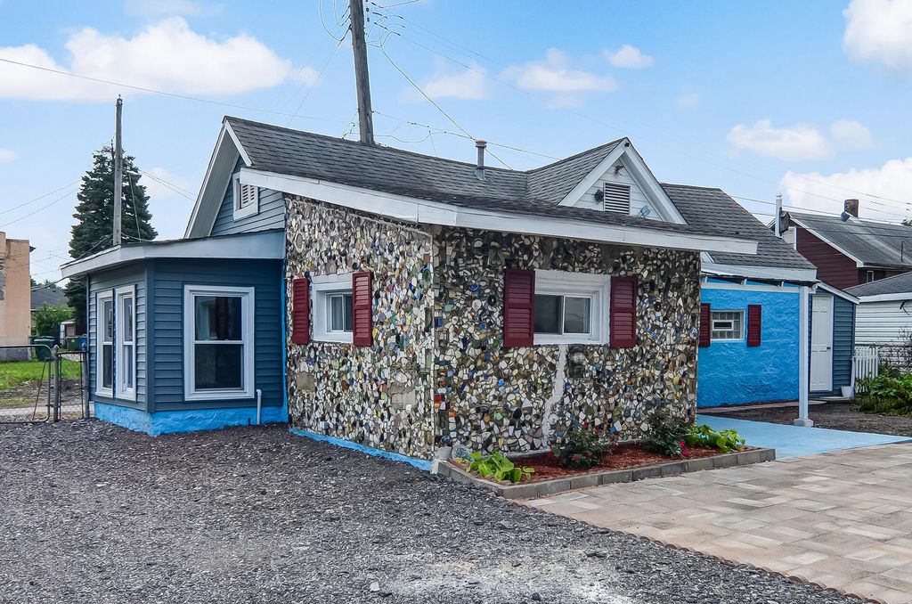 Photo of 246 142nd Street, Hammond, IN 46327 (MLS # 833563)