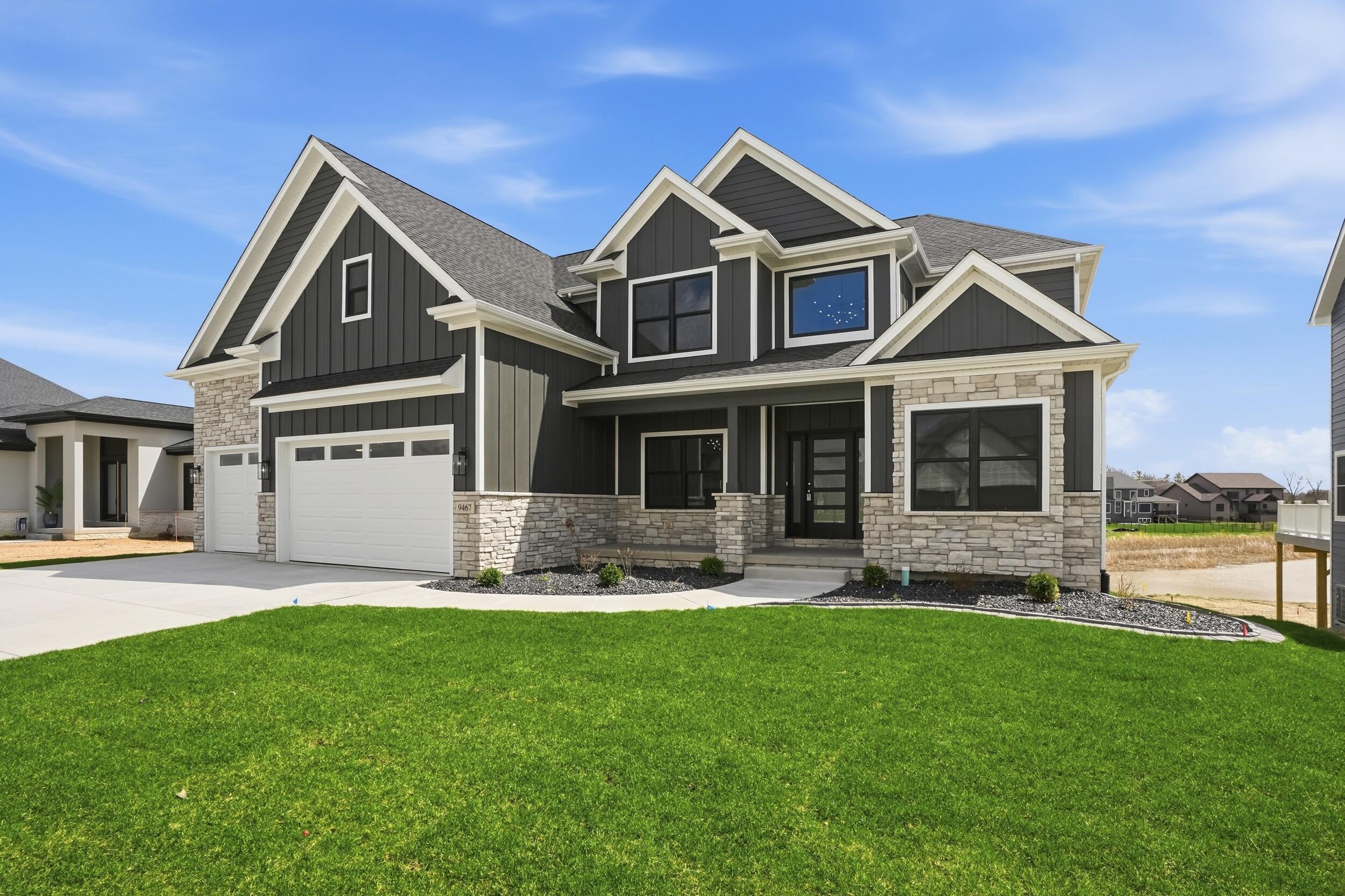 9467 Tall Grass Trail