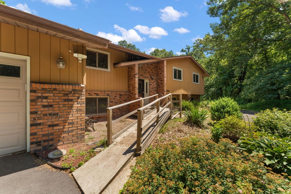 Photo of 1089 N 200 W, Chesterton, IN 46304 (MLS # 841929)