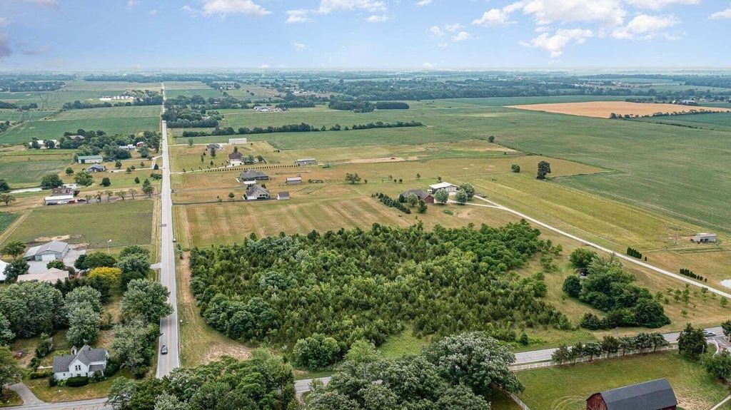 Photo of 16937 Holtz Road, Lowell, IN 46356 (MLS # 839773)