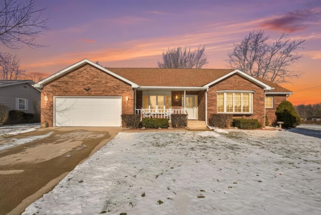 Photo of 1325 Wildwood Drive, Lowell, IN 46356 (MLS # 832405)