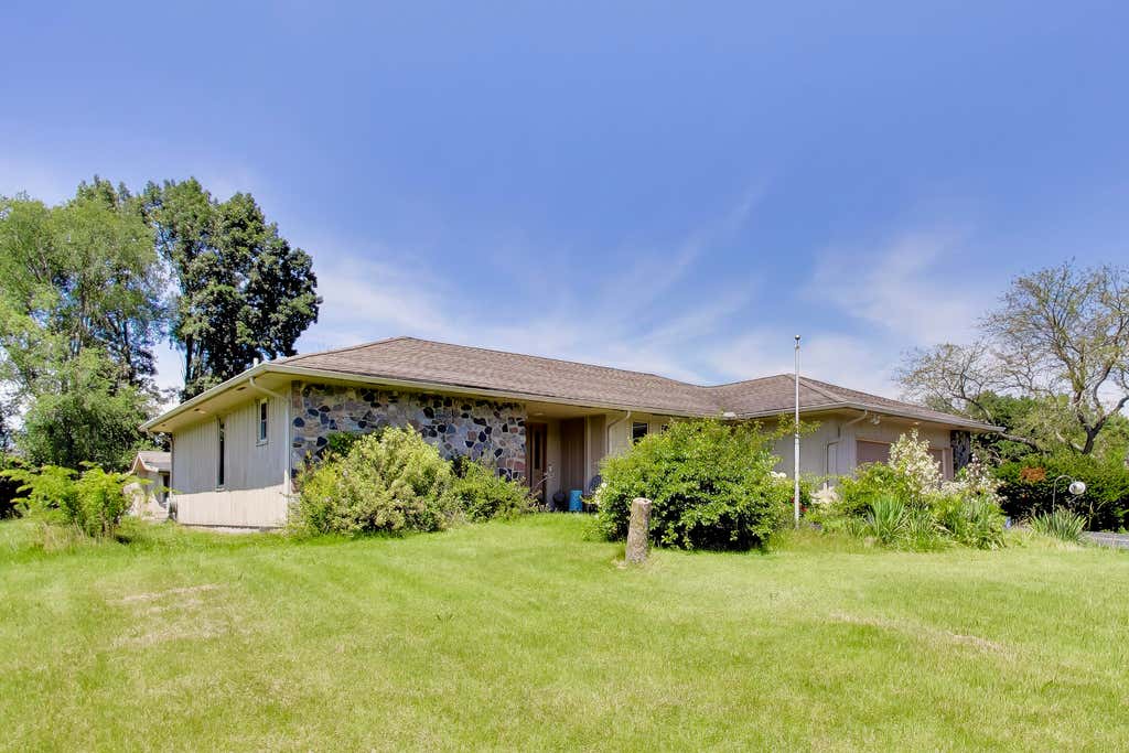 Photo of 1434 Us-421, Michigan City, IN 46360 (MLS # 841372)