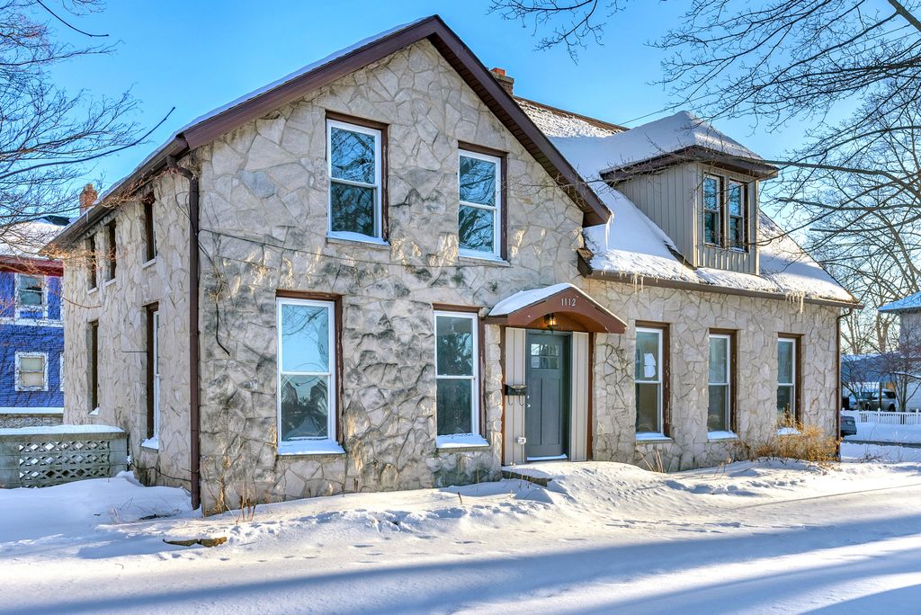 Photo of 1112 Jefferson Avenue, La Porte, IN 46350 (MLS # 833575)