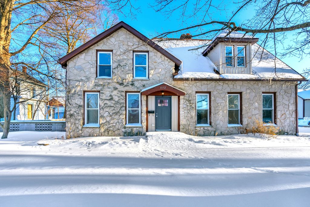 Photo of 1112 Jefferson Avenue, La Porte, IN 46350 (MLS # 833575)