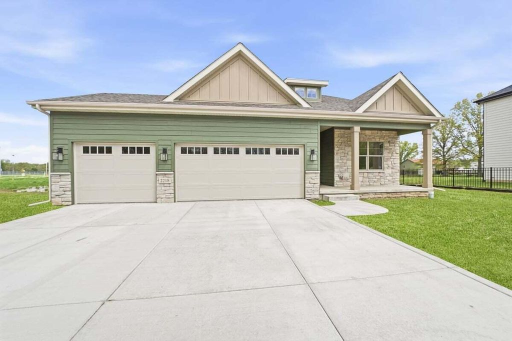 Photo of 2218 Pradera Trail, Chesterton, IN 46304 (MLS # 838011)