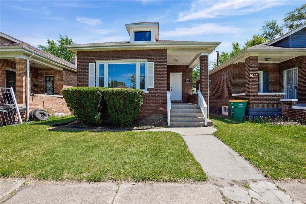 Photo of 3761 Jackson Street, Gary, IN 46408 (MLS # 844317)