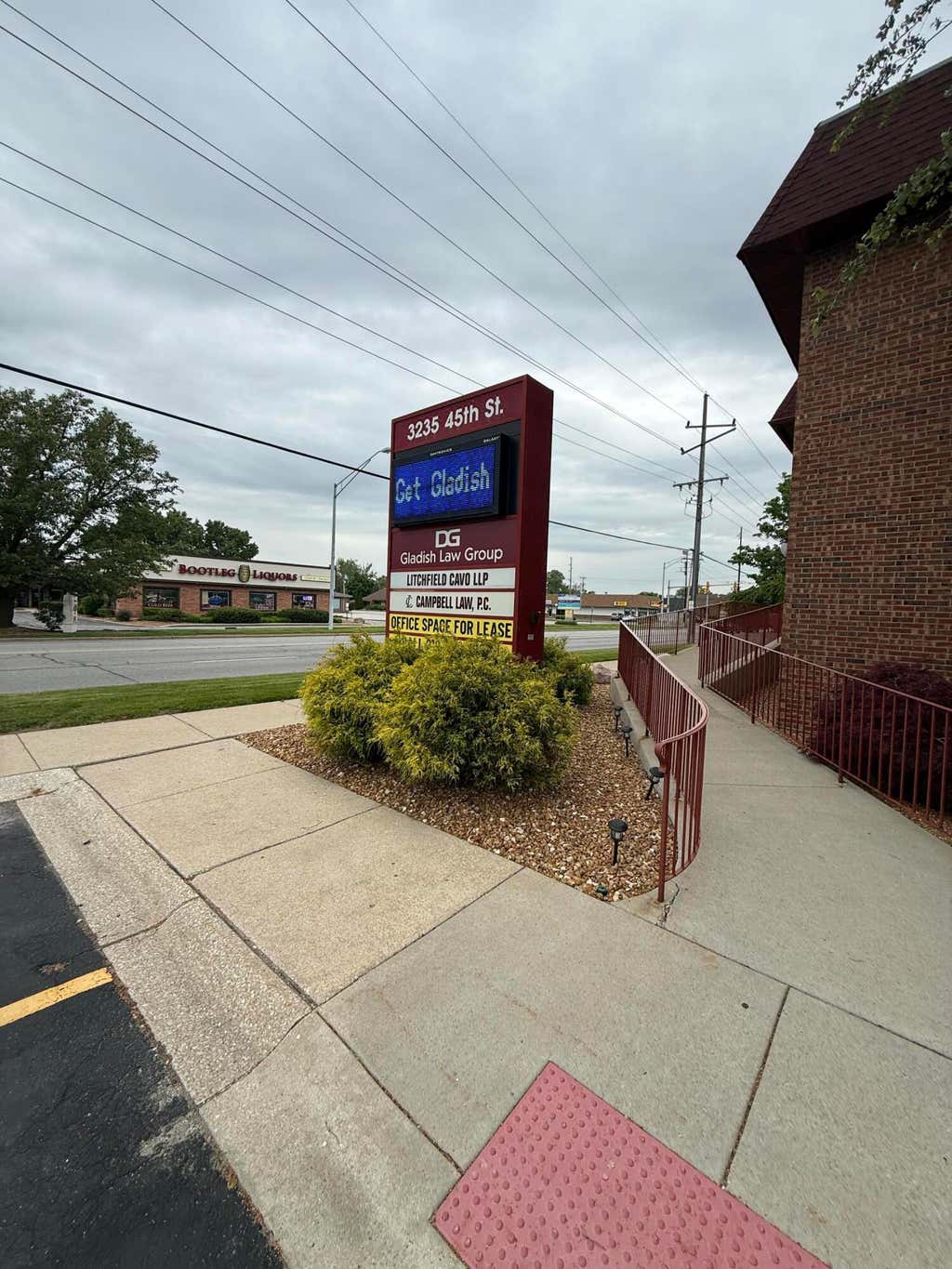 Photo of 3235 W 45th Street #301, Highland, IN 46322 (MLS # 840759)