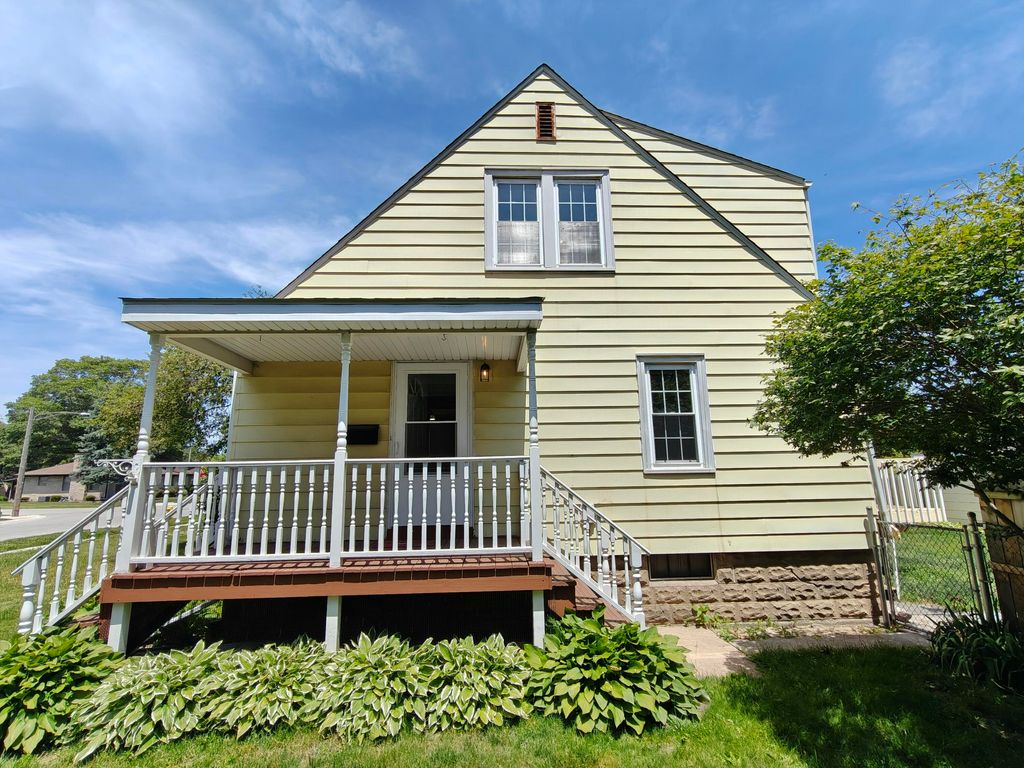 Photo of 245 N Indiana Street, Griffith, IN 46319 (MLS # 840140)