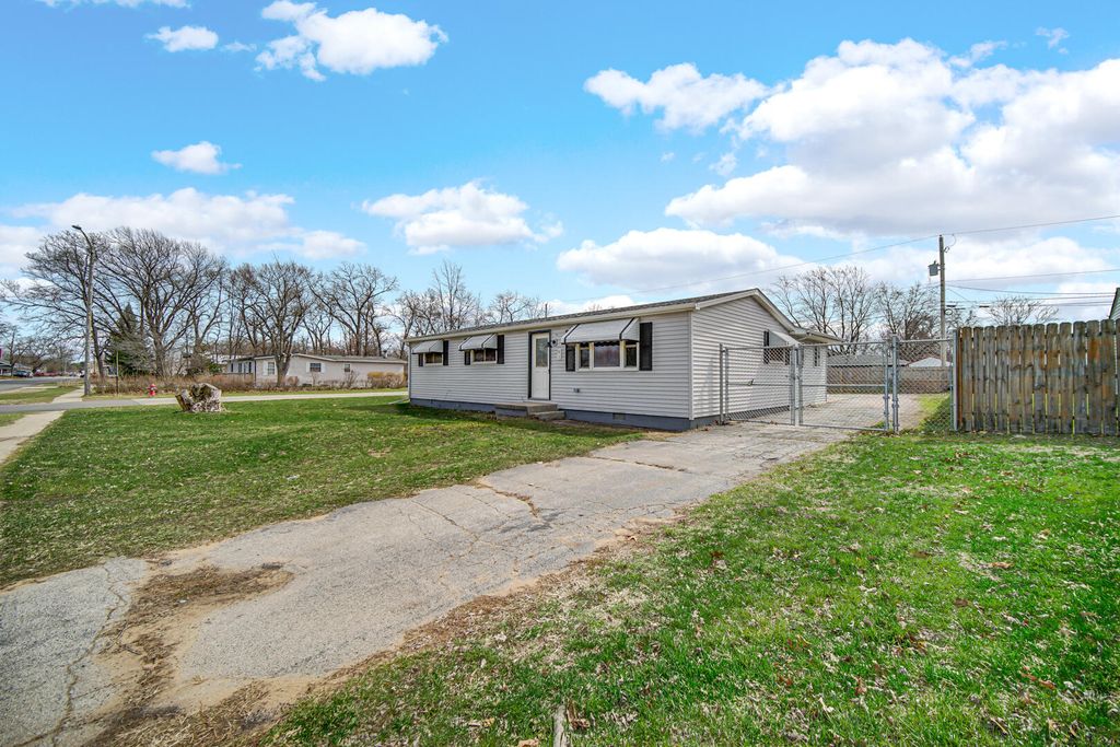 Photo of 93 Lincoln Avenue, Hobart, IN 46342 (MLS # 836132)