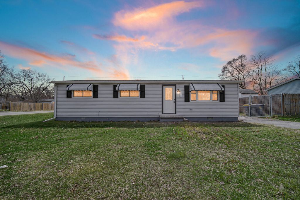 Photo of 93 Lincoln Avenue, Hobart, IN 46342 (MLS # 836132)