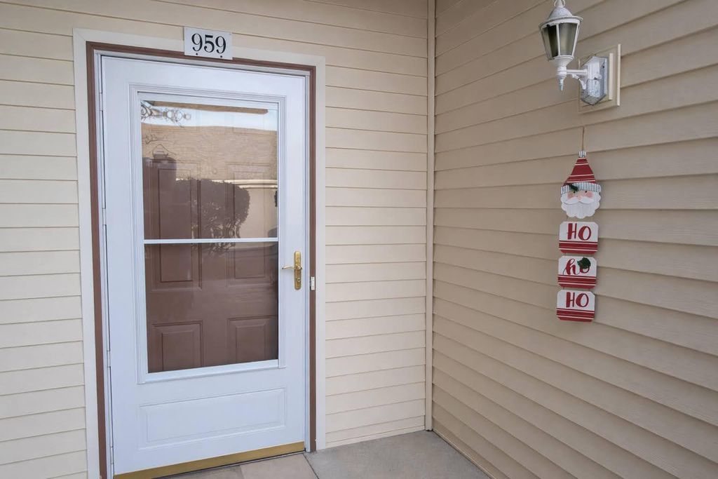 Photo of 959 Misty Glen Drive, Valparaiso, IN 46385 (MLS # 832149)