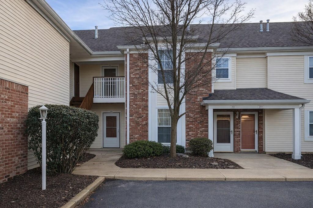 Photo of 959 Misty Glen Drive, Valparaiso, IN 46385 (MLS # 832149)