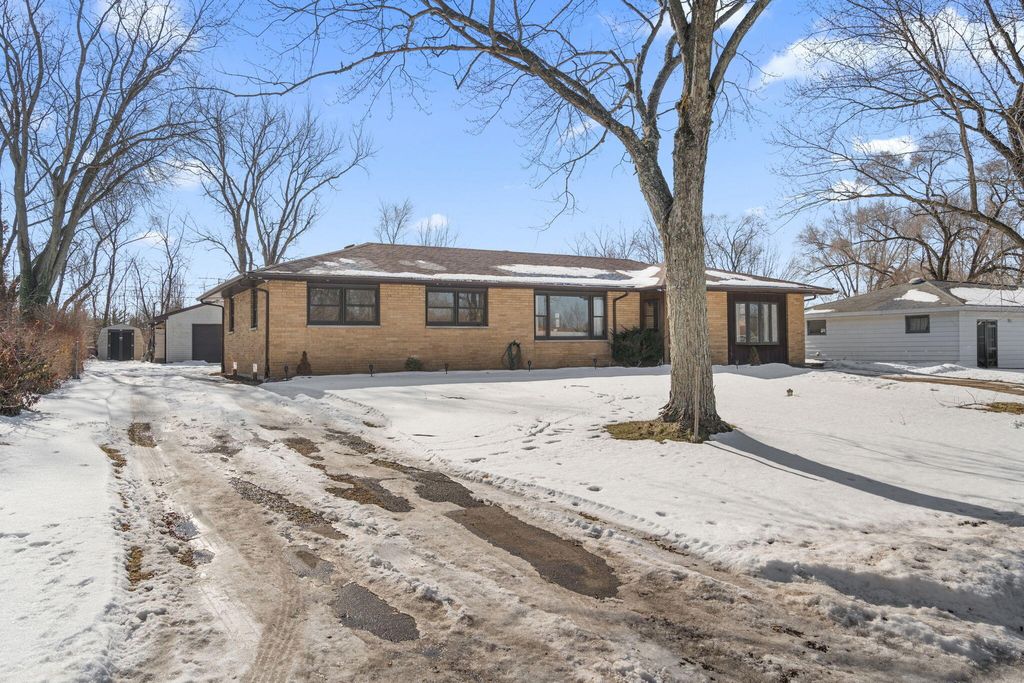 Photo of 140 Lexington Street, Valparaiso, IN 46385 (MLS # 834243)