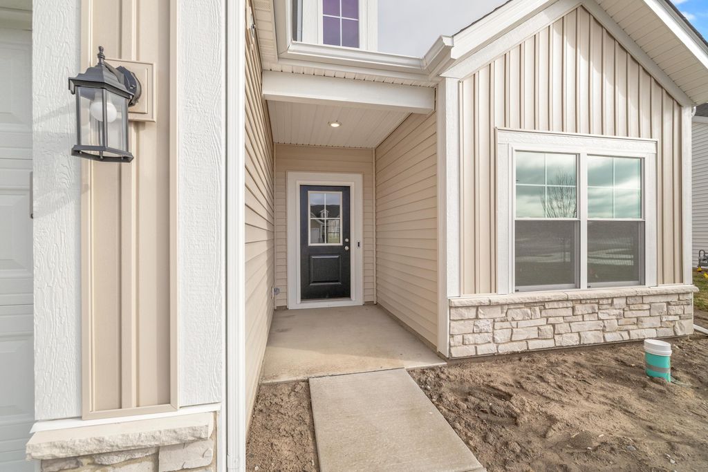 Photo of 6176 River Run Avenue, Portage, IN 46368 (MLS # 835530)