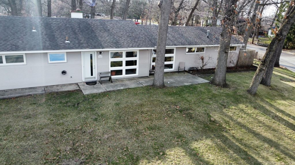 Photo of 3000 N Lake Park Avenue, Hobart, IN 46342 (MLS # 835778)