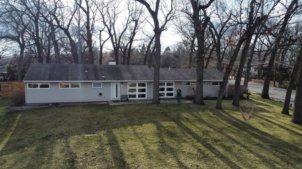 Photo of 3000 N Lake Park Avenue, Hobart, IN 46342 (MLS # 835778)