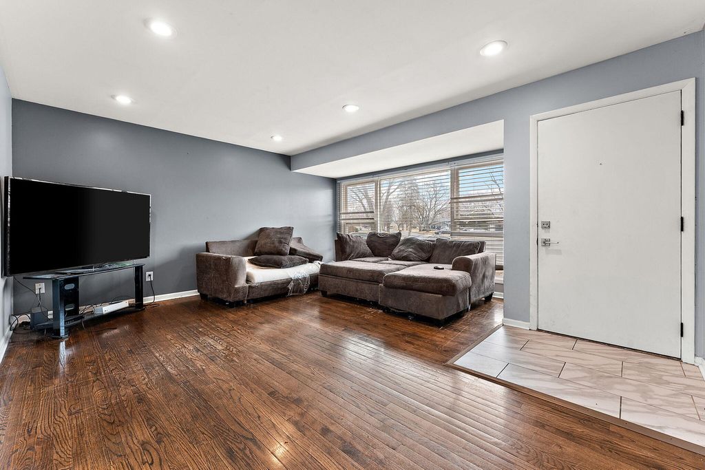 Photo of 1142 W 72nd Lane, Merrillville, IN 46410 (MLS # 834288)