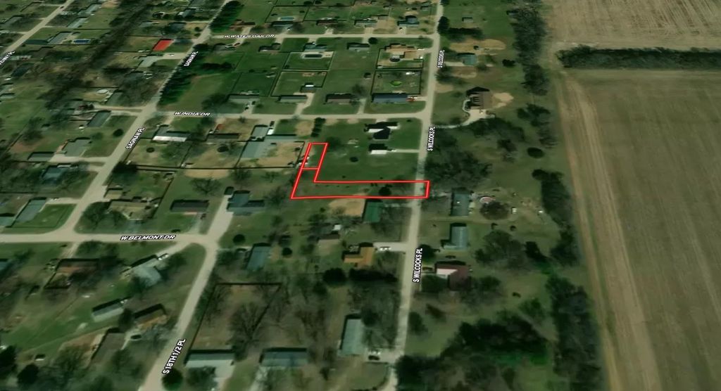 Photo of 7255 S Wilcocks Place, Terre Haute, IN 47802 (MLS # 837546)